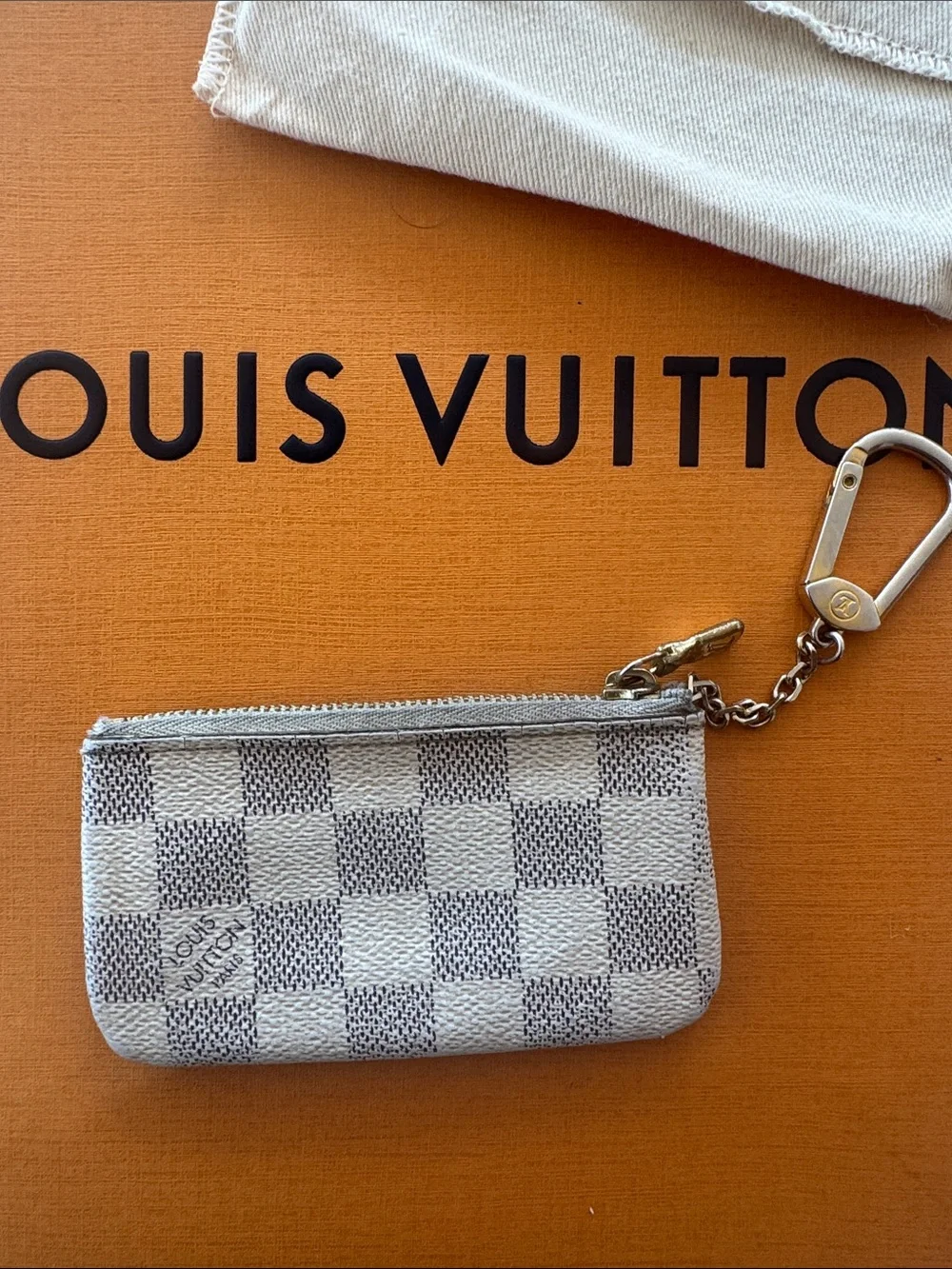 Louis Vuitton Damier Azur Mini Zippy Key Pouch in White and Gray with dust bag.
